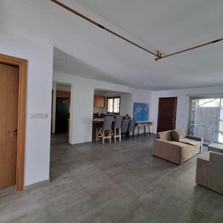 Apartment Pearl Park Residence Paphos Bagian luar foto