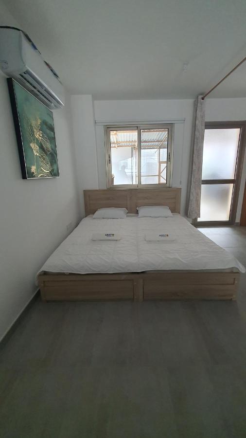 Apartment Pearl Park Residence Paphos Bagian luar foto