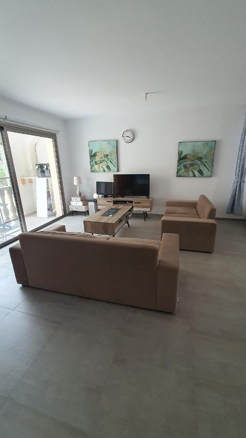 Apartment Pearl Park Residence Paphos Bagian luar foto